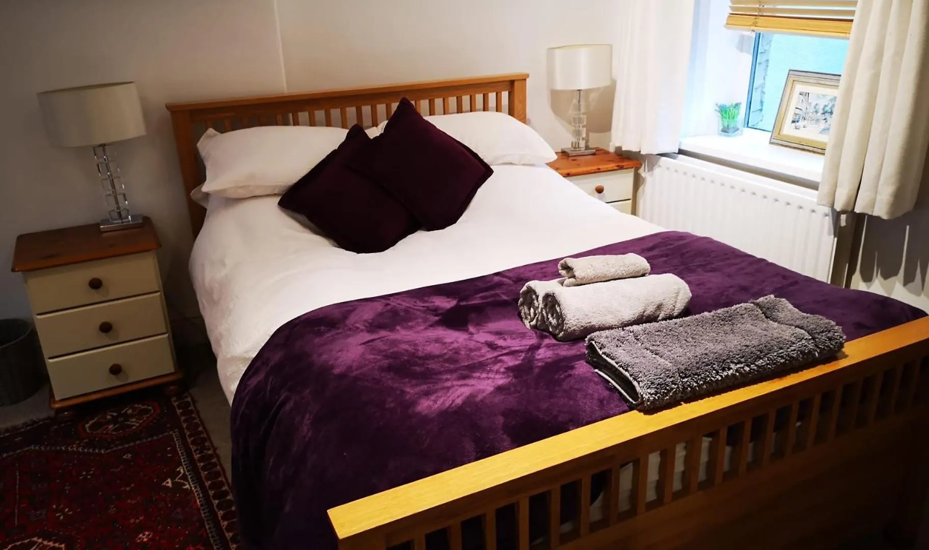 Central Harrogate Apartment With Parking Permit